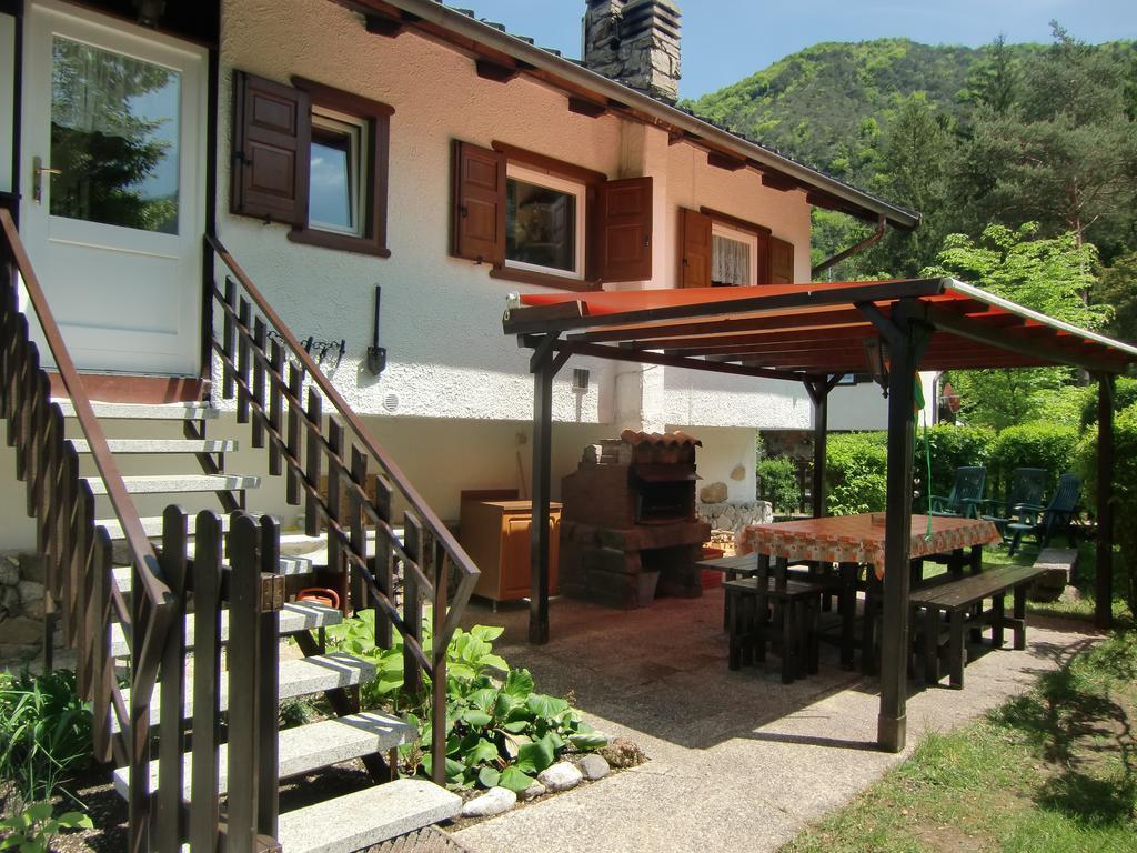 Val Maria-Pur Casa Carlaヴィラ エクステリア 写真